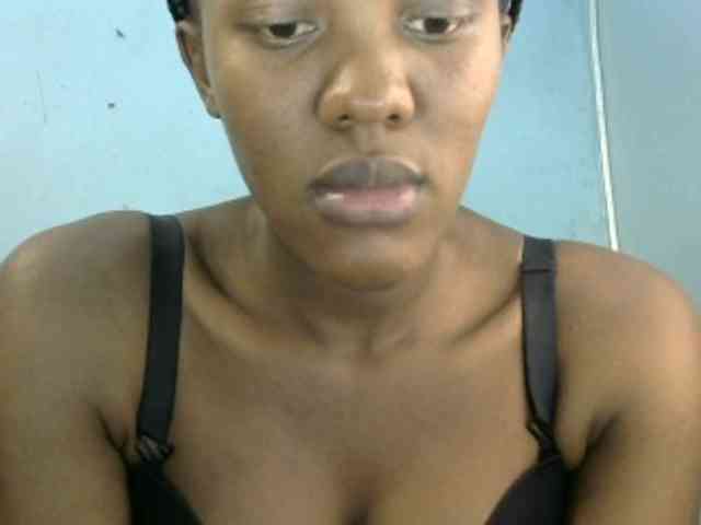 Trisha254 webcam