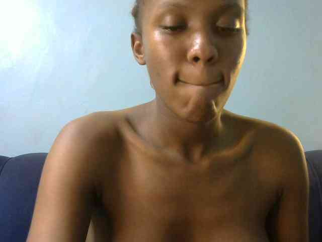 Trisha254 webcam