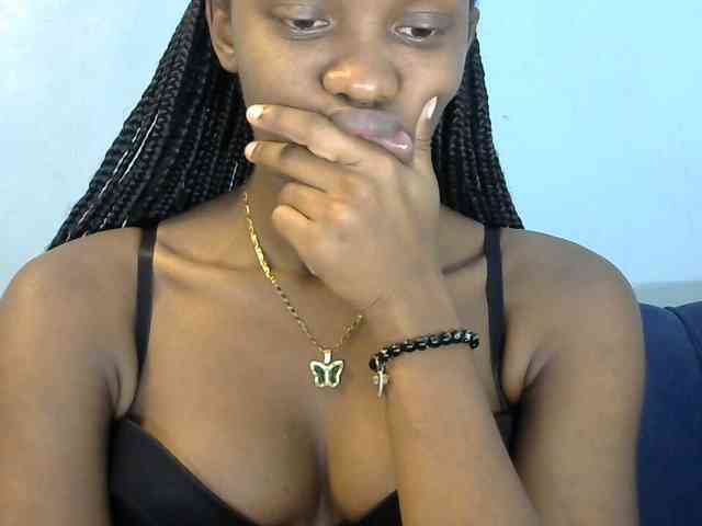 Trisha254 webcam