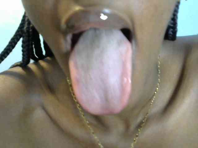 Trisha254 webcam