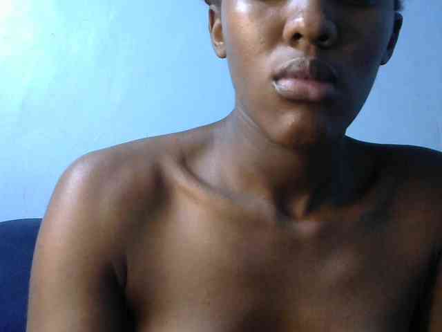 Trisha254 webcam