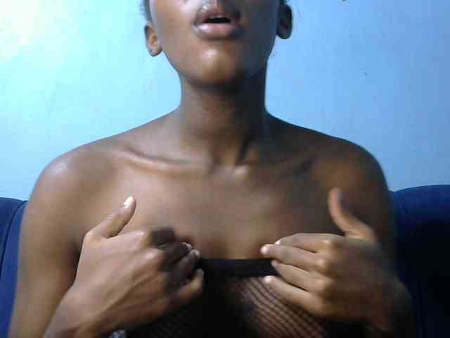 Trisha254 webcam