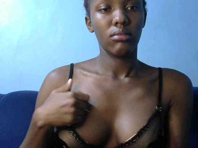 Trisha254 webcam