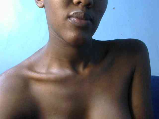 Trisha254 webcam