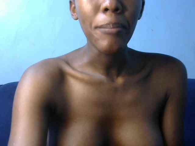 Trisha254 webcam