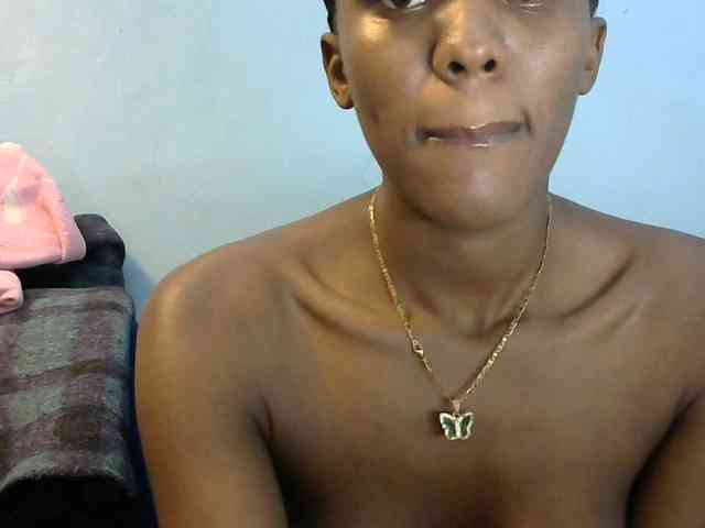 Trisha254 webcam