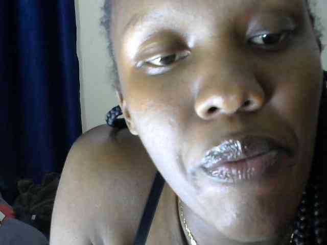 Trisha254 webcam