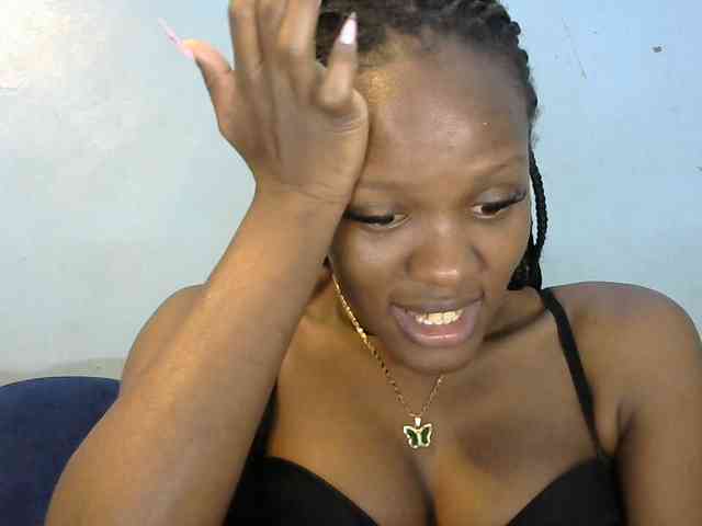 Trisha254 webcam