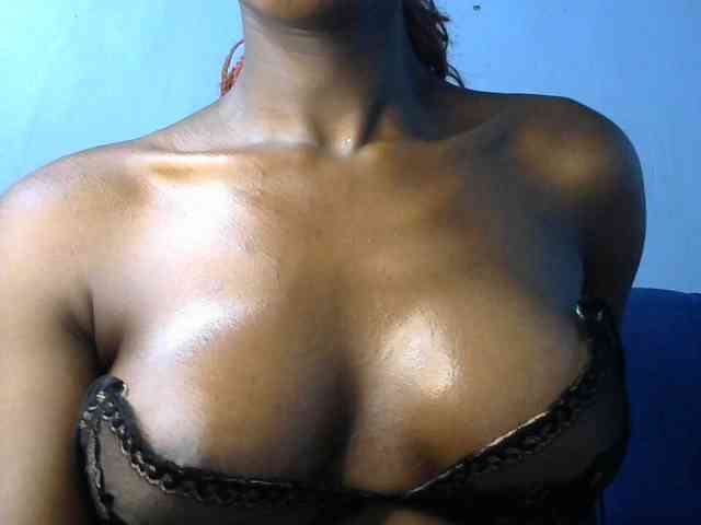 Trisha254 webcam