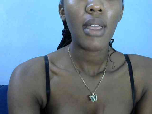 Trisha254 webcam