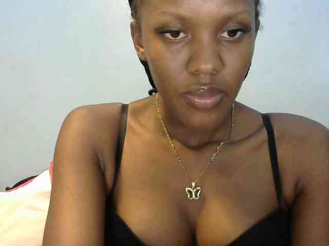 Trisha254 webcam