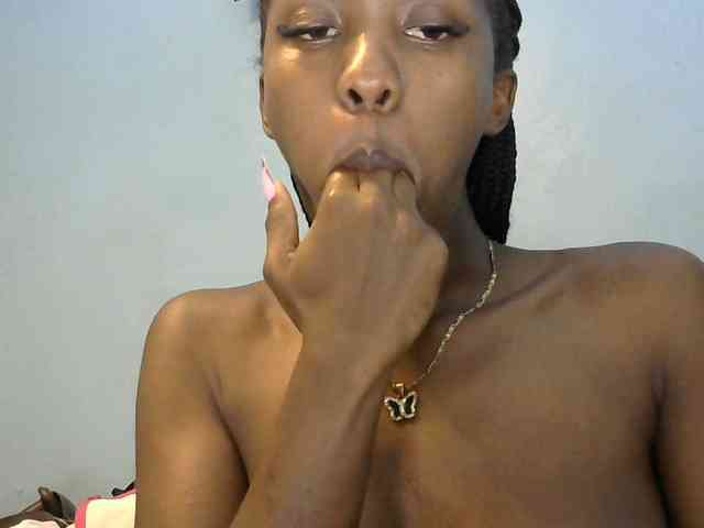 Trisha254 webcam