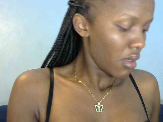 Trisha254 webcam