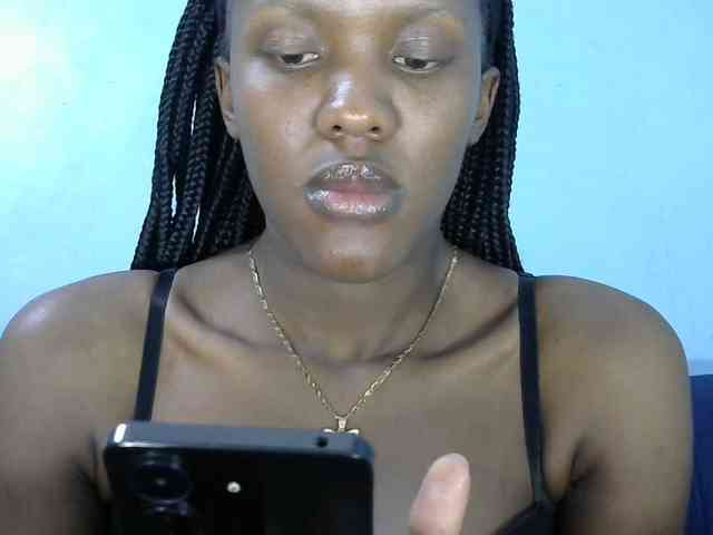 Trisha254 webcam