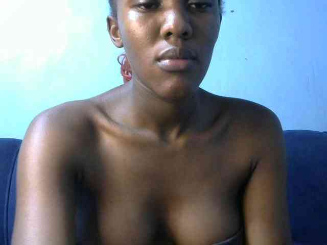 Trisha254 webcam