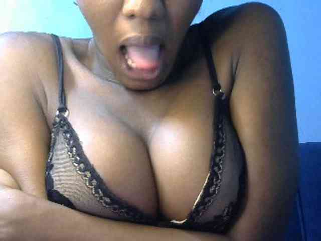 Trisha254 webcam