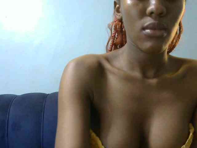 Trisha254 webcam