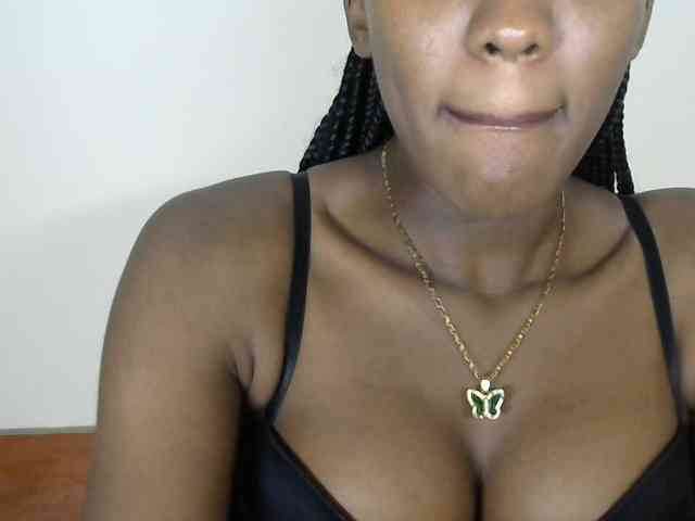 Trisha254 webcam