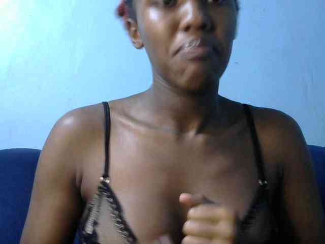 Trisha254 webcam