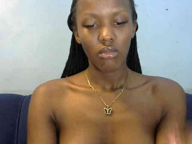 Trisha254 webcam
