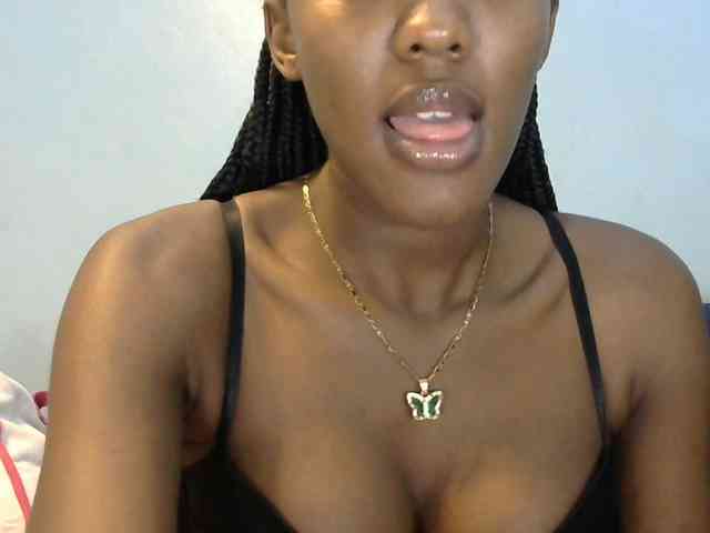 Trisha254 webcam