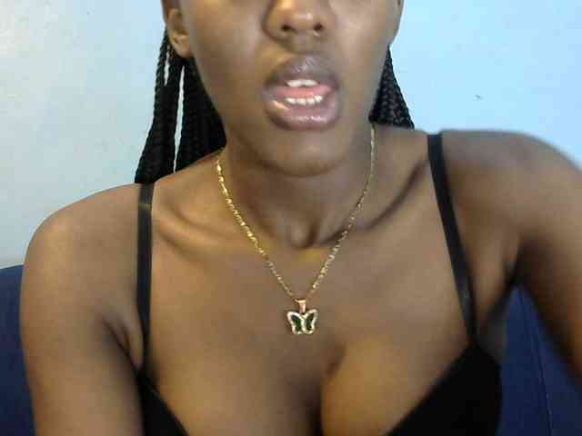 Trisha254 webcam
