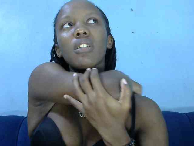 Trisha254 webcam