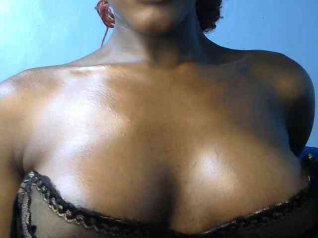 Trisha254 webcam