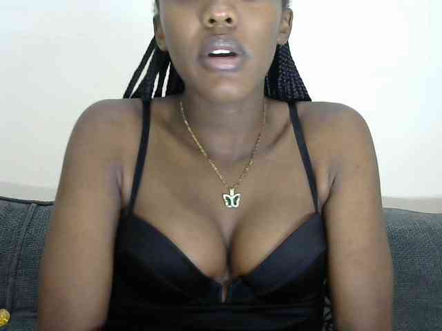 Trisha254 webcam