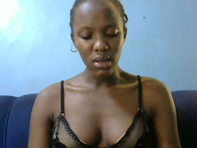 Trisha254 webcam