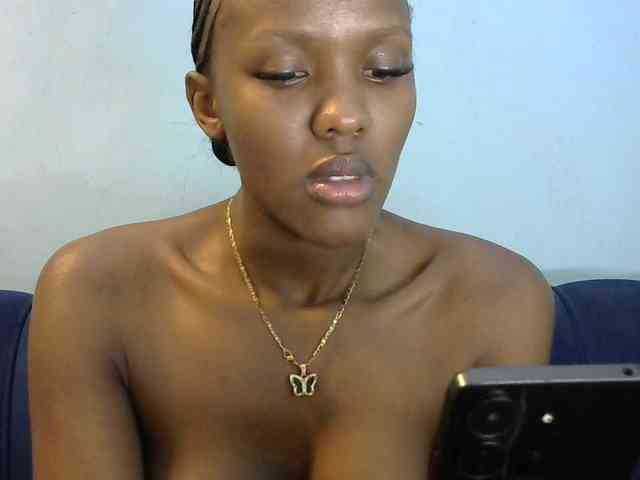 Trisha254 webcam
