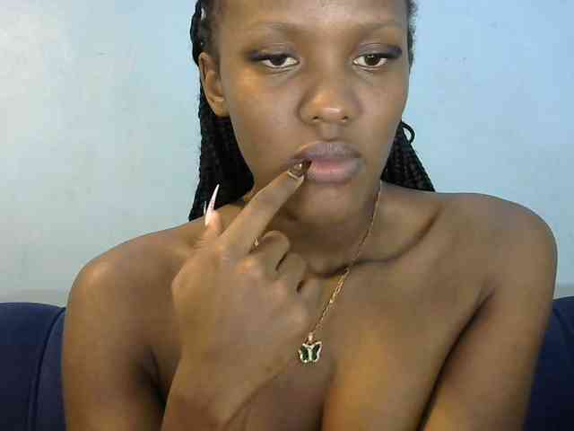 Trisha254 webcam
