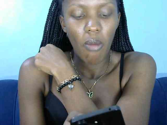 Trisha254 webcam