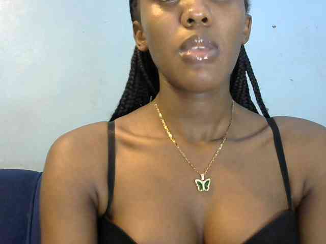 Trisha254 webcam