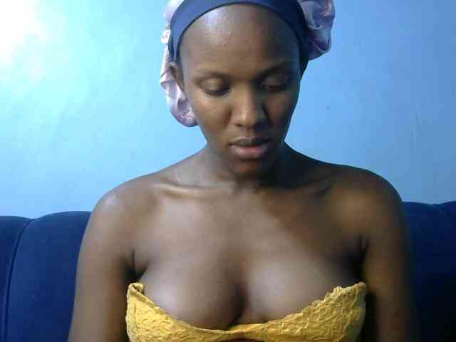 Trisha254 webcam