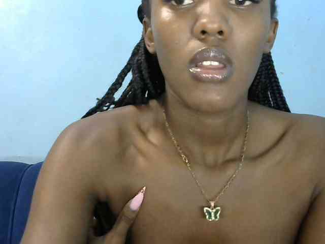Trisha254 webcam
