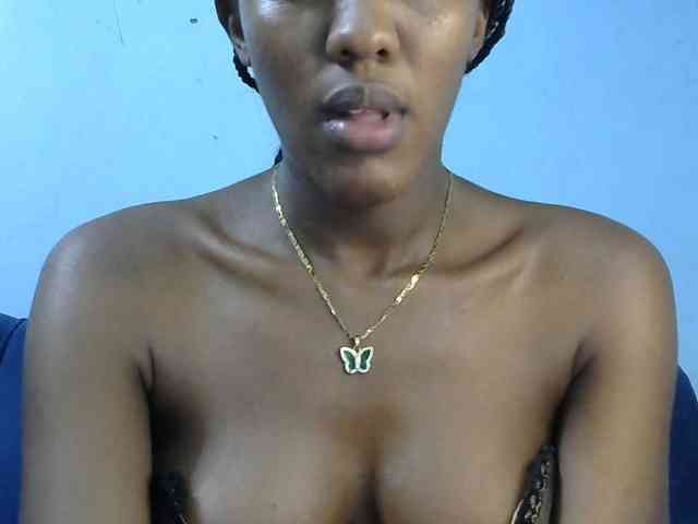 Trisha254 webcam