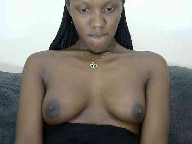 Trisha254 webcam
