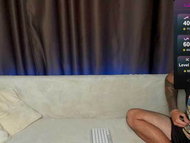 mia-max live cam on BongaCams