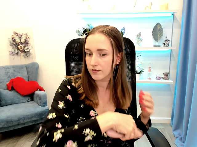 CaseyTerini — live female cam