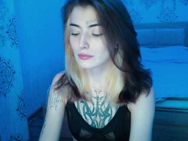 harris483 live cam on BongaCams