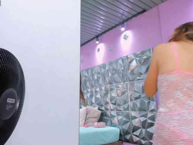 SalmaRose webcam
