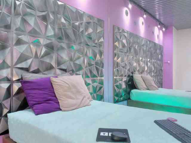SalmaRose webcam
