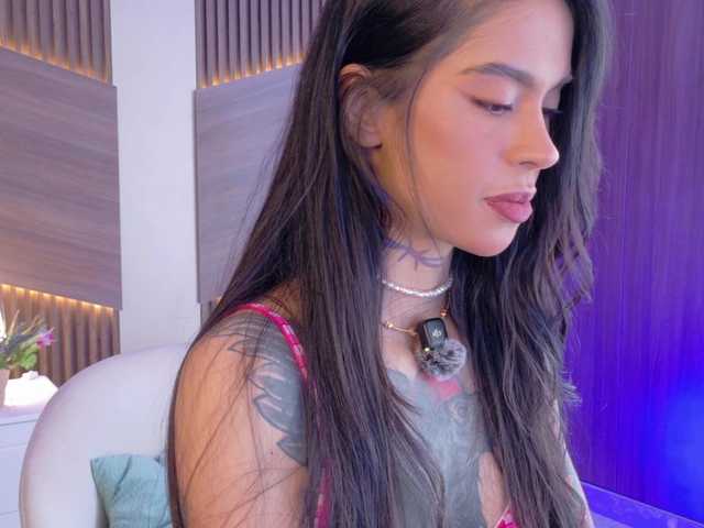 EmmaaFoster live cam on BongaCams