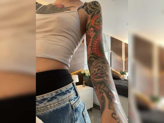 EmmaaFoster live cam on BongaCams