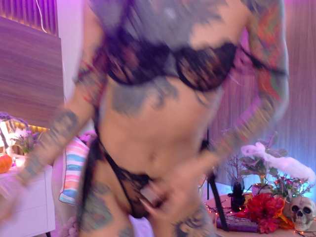 EmmaaFoster, en vivo ahora en BongaCams