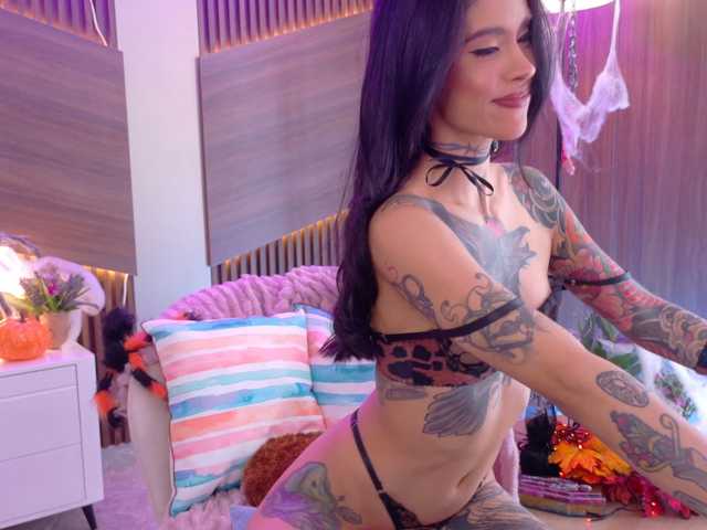 EmmaaFoster live cam preview