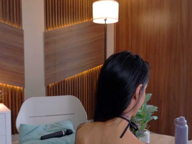 EmmaaFoster live cam on BongaCams