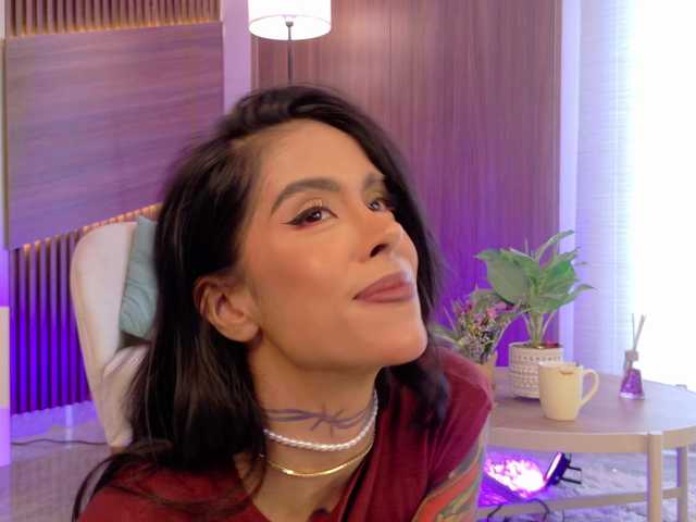 EmmaaFoster live cam on BongaCams
