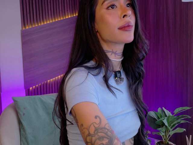 EmmaaFoster live cam on BongaCams
